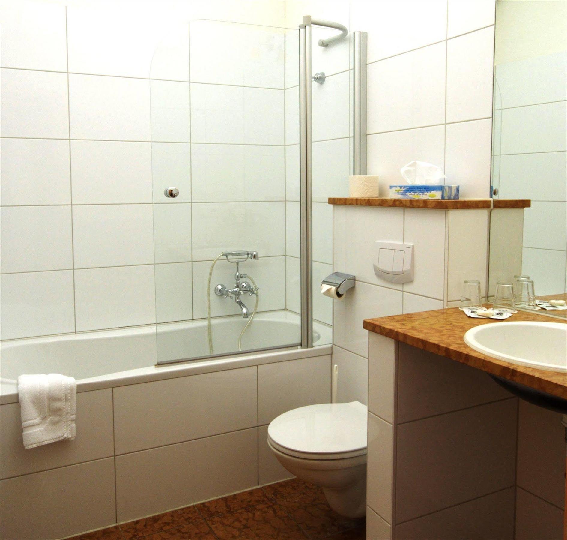 Ringhotel Schwarzer Baer Wittenberg Екстер'єр фото